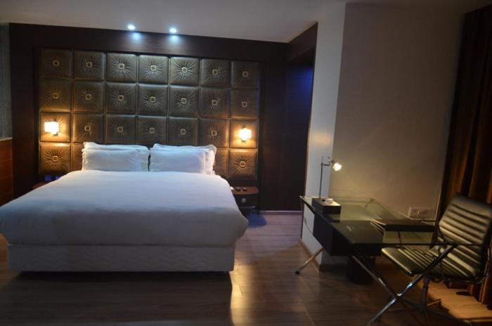 Hotel Patliputra Exotica Patna  Bagian luar foto
