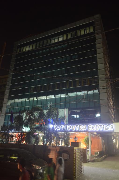 Hotel Patliputra Exotica Patna  Bagian luar foto