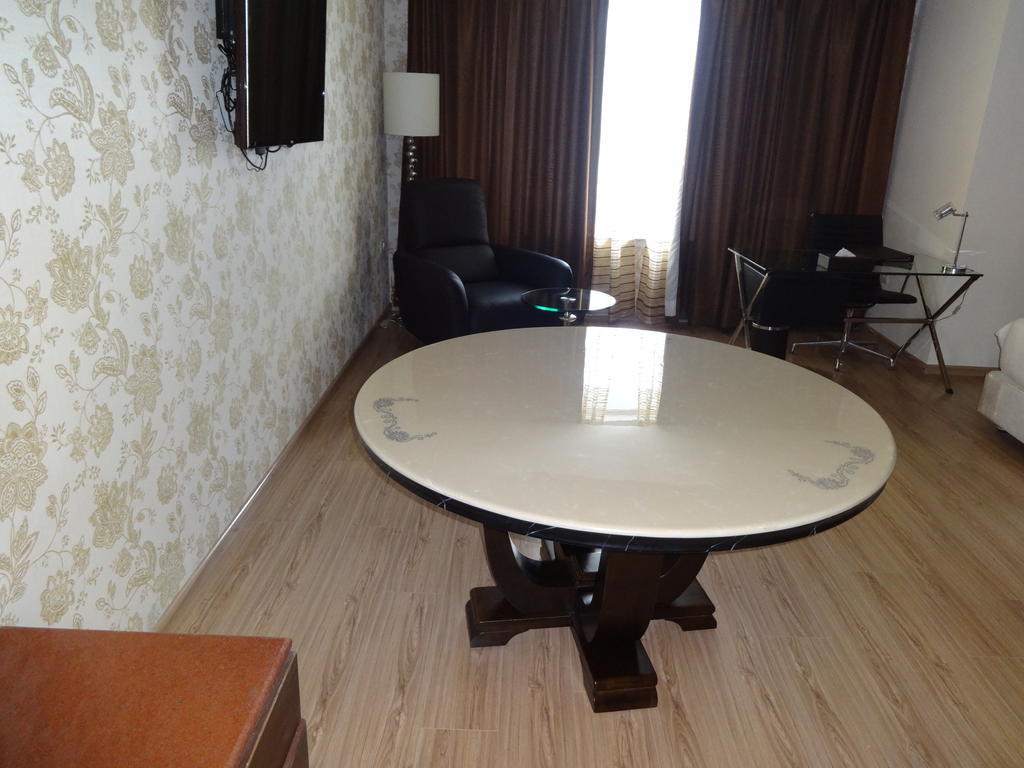 Hotel Patliputra Exotica Patna  Bagian luar foto